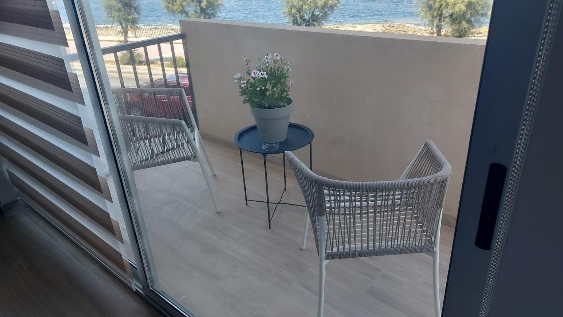 Beachfront Sliema Apartment Esterno foto